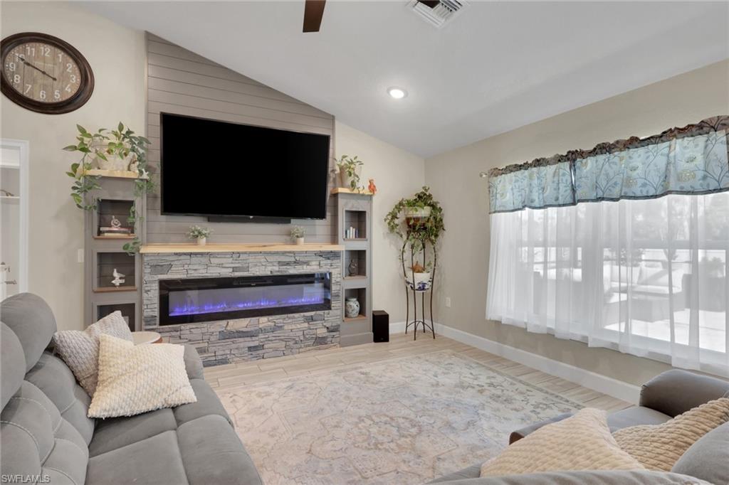 NORTH PORT - Residential