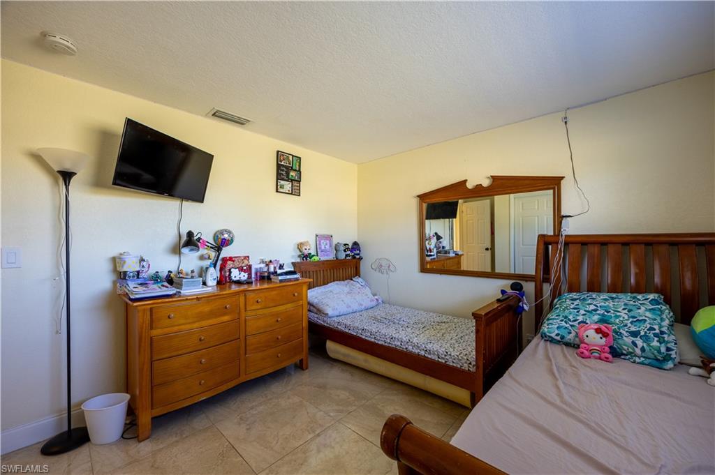 CAPE CORAL - Residential Income