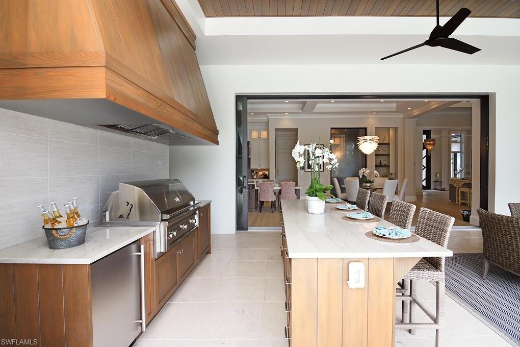 PELICAN BAY WOODS - Residential