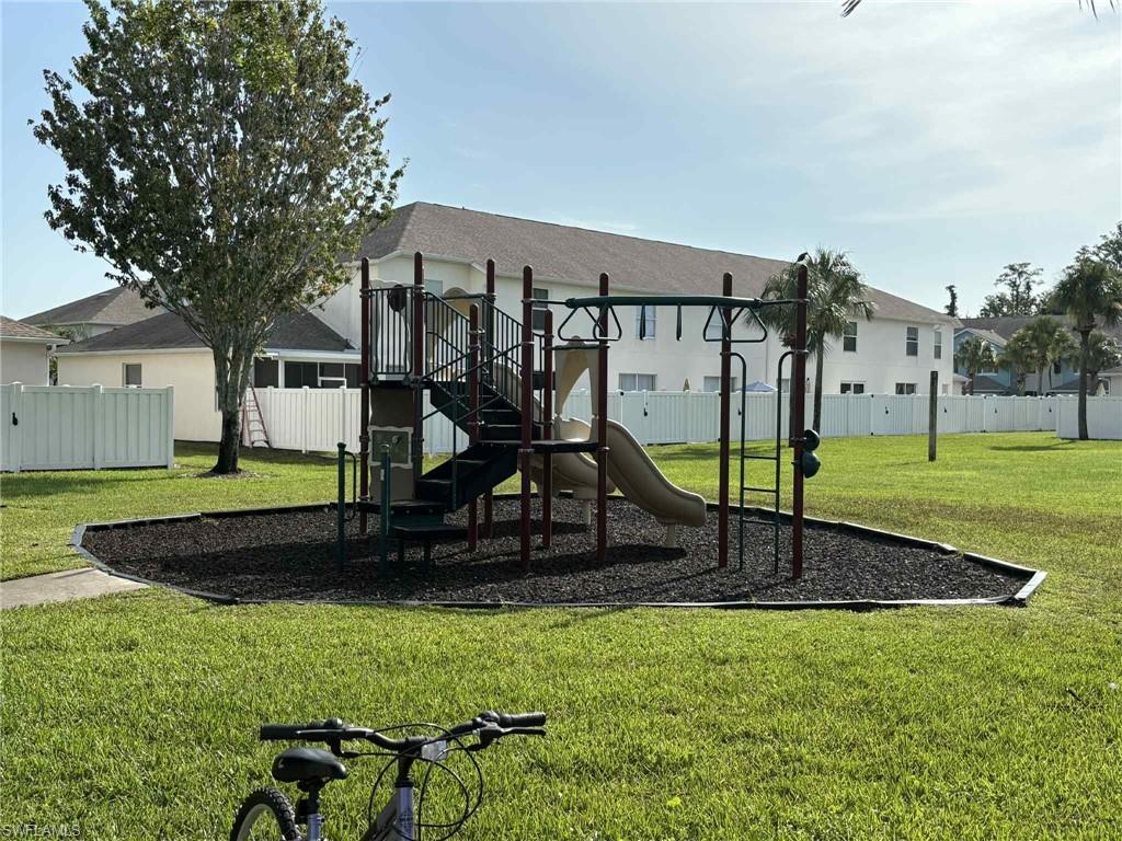 FOREST LAKE TOWNHOMES - Residential Lease