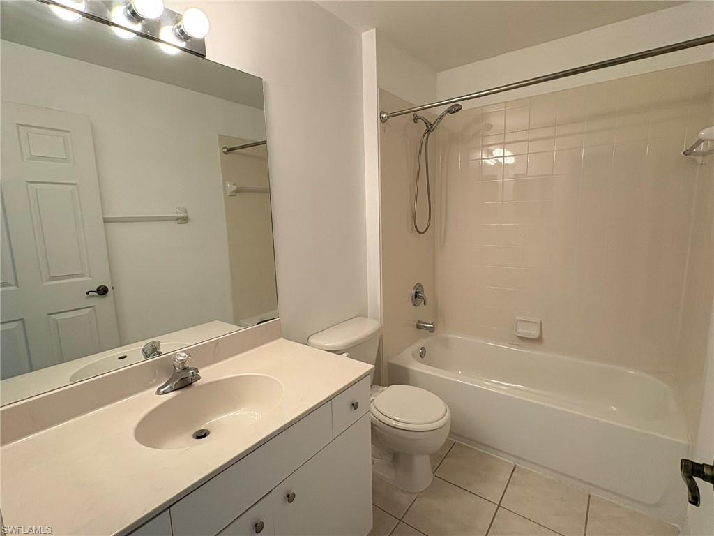 FOREST LAKE TOWNHOMES - Residential Lease