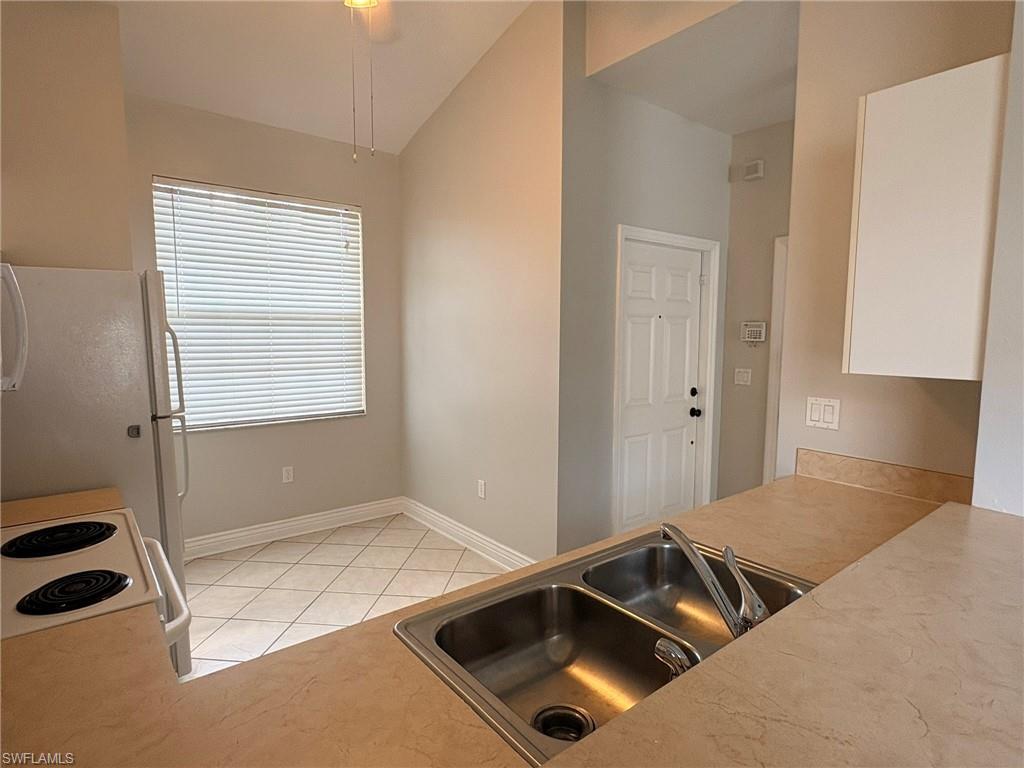 FOREST LAKE TOWNHOMES - Residential Lease