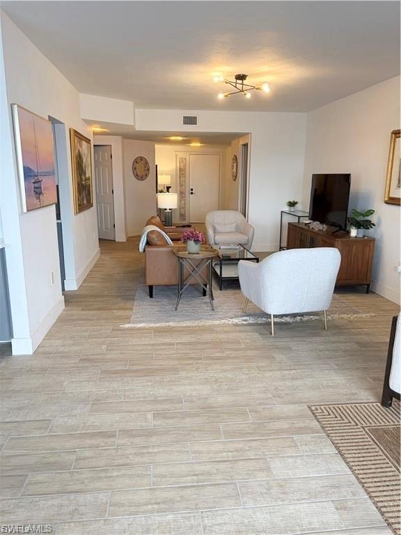 POINTE ROYALE - Residential