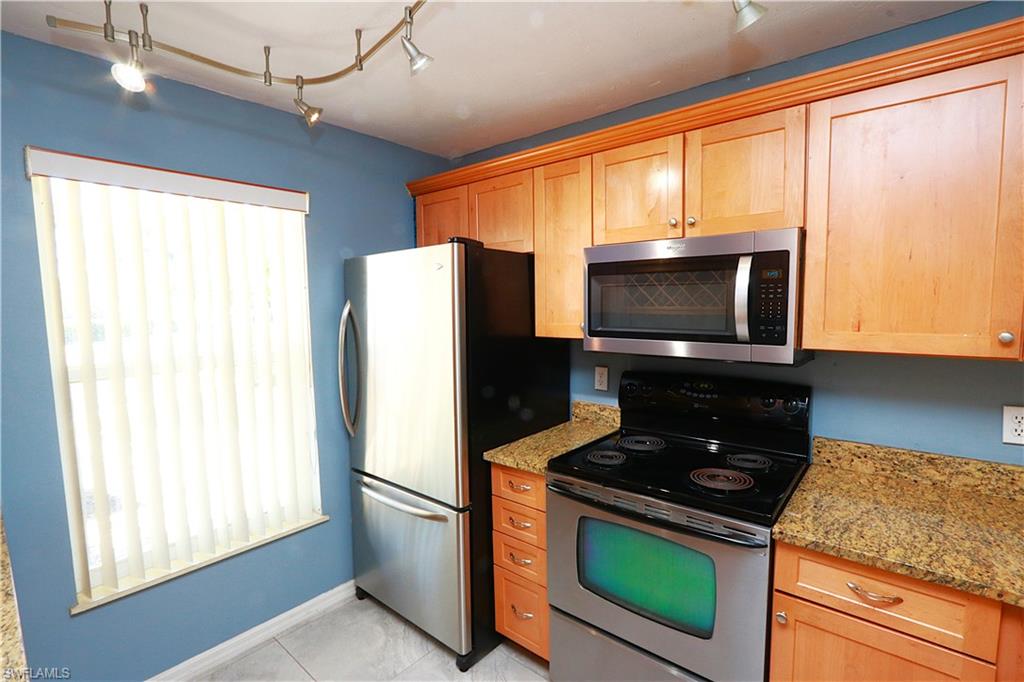 MAINSAIL - Residential Lease