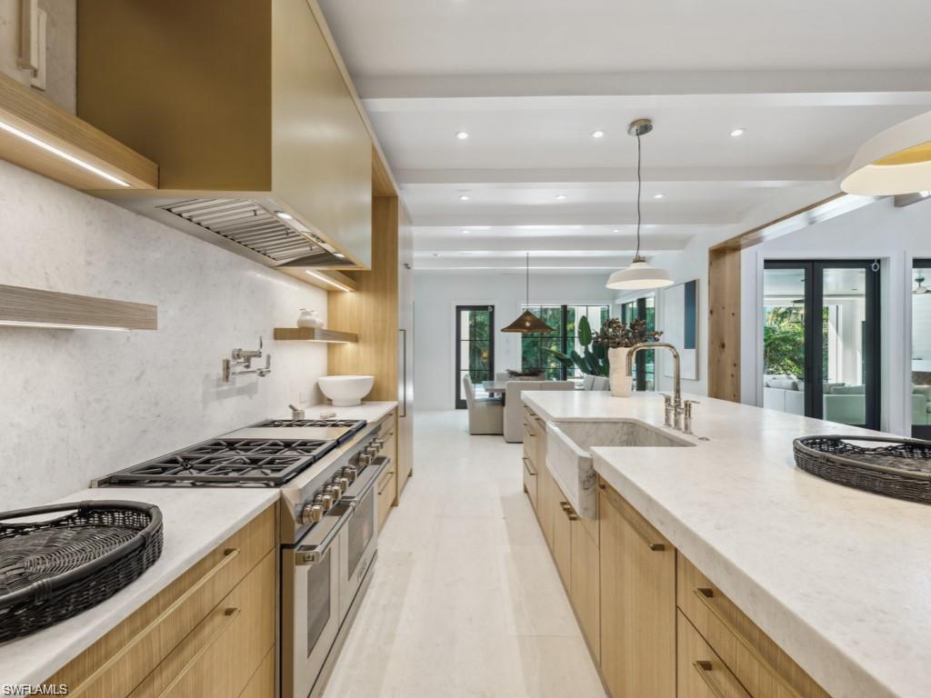 MOORINGS - Residential