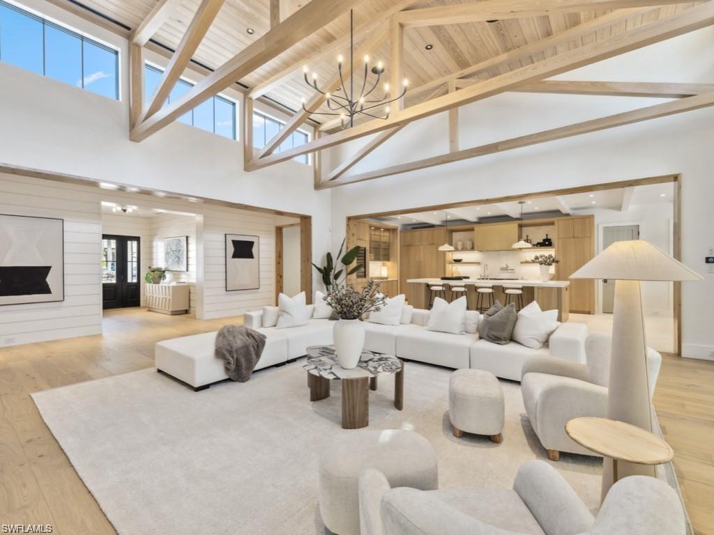 MOORINGS - Residential
