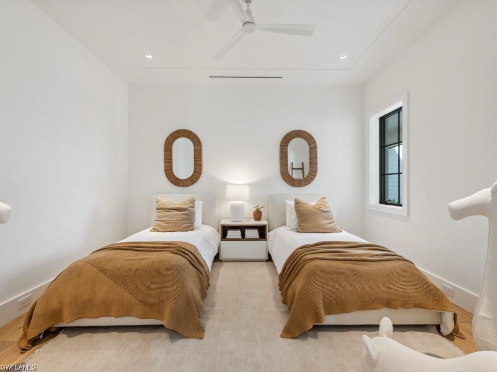 MOORINGS - Residential