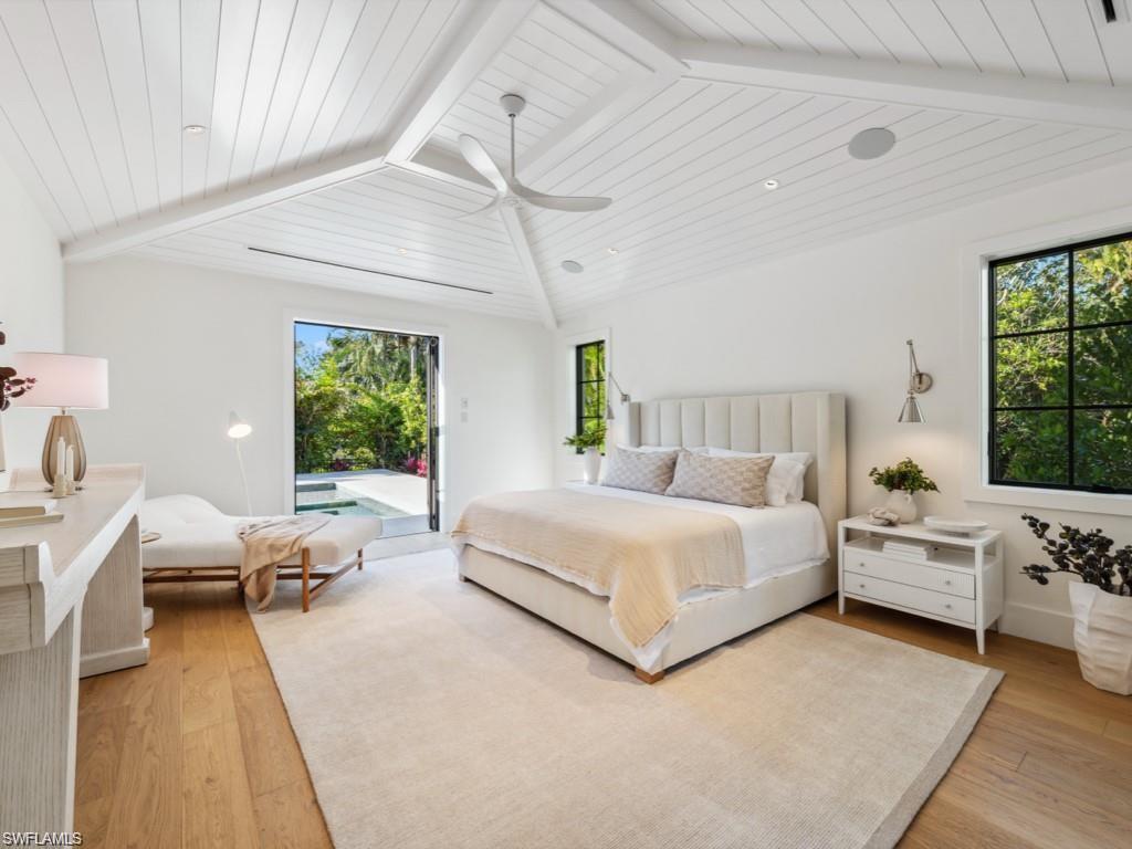 MOORINGS - Residential
