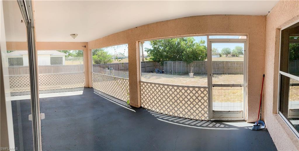 CAPE CORAL - Residential