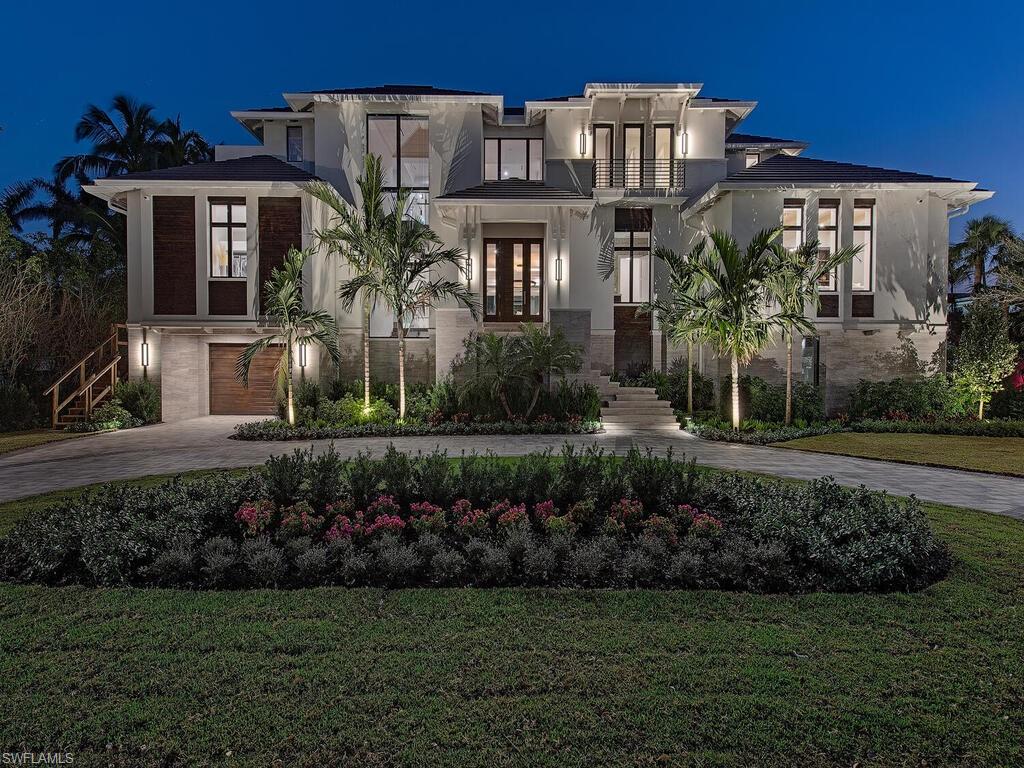 OLDE NAPLES - Residential