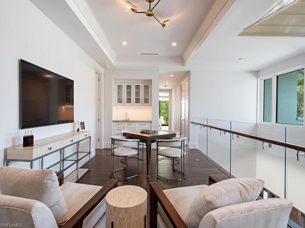 OLDE NAPLES - Residential