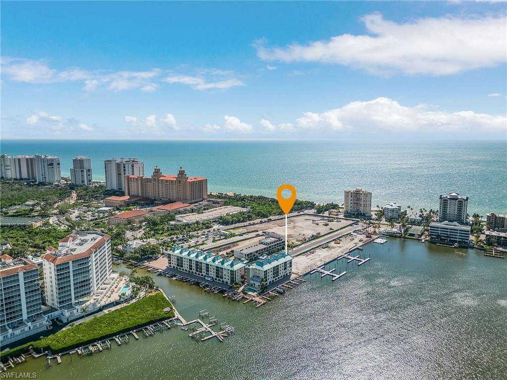 BAREFOOT PELICAN - Residential