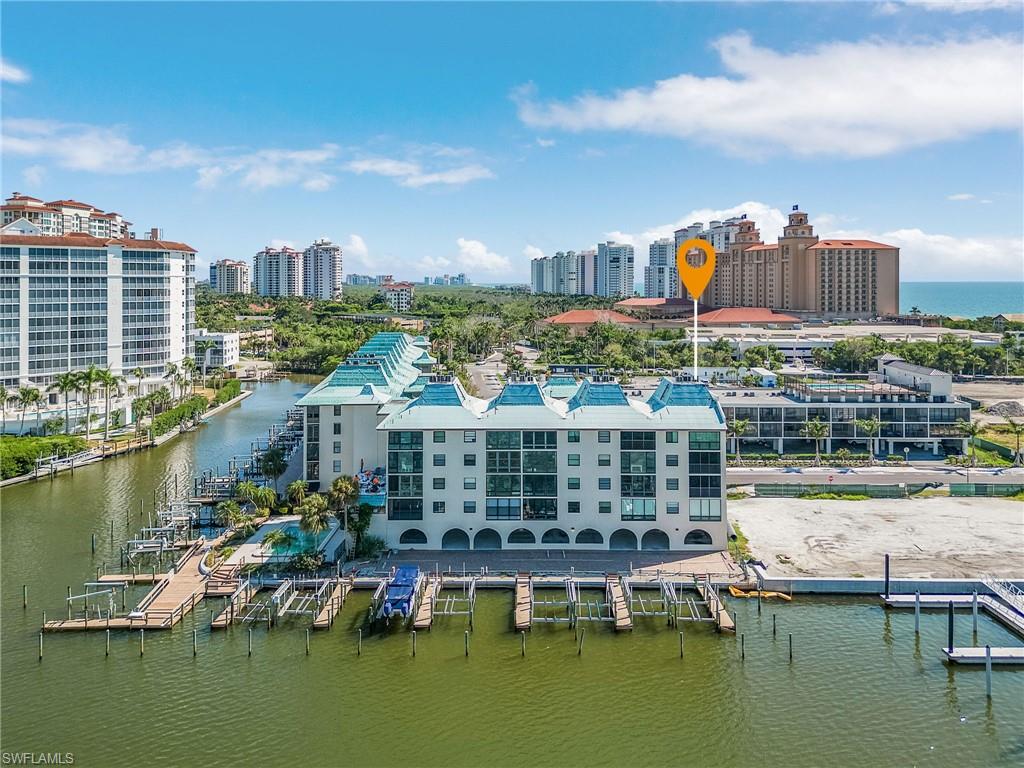 BAREFOOT PELICAN - Residential