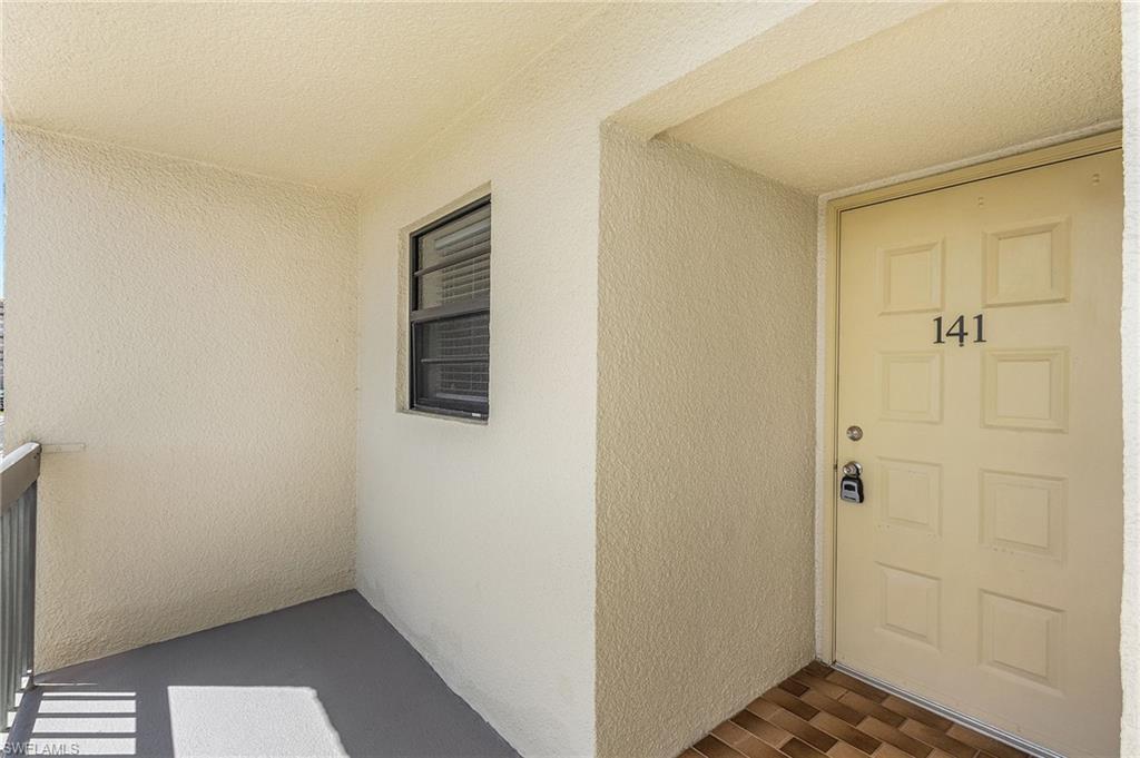 BAREFOOT PELICAN - Residential