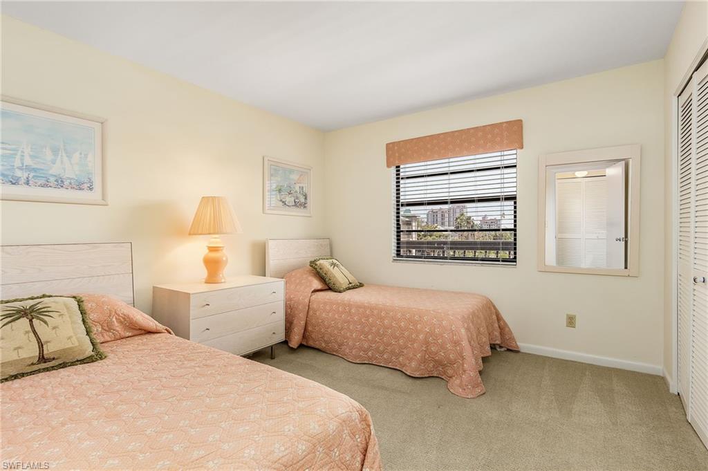 BAREFOOT PELICAN - Residential