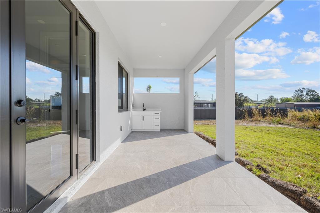 GOLDEN GATE ESTATES - Residential