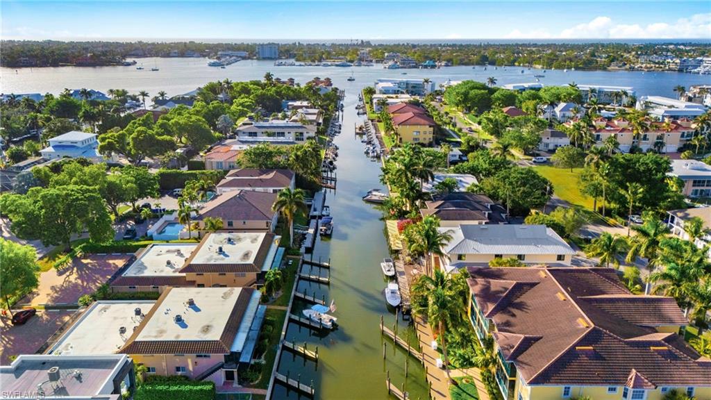 CHESAPEAKE LANDINGS - Residential