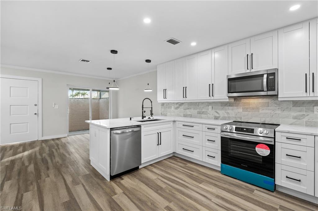CHESAPEAKE LANDINGS - Residential