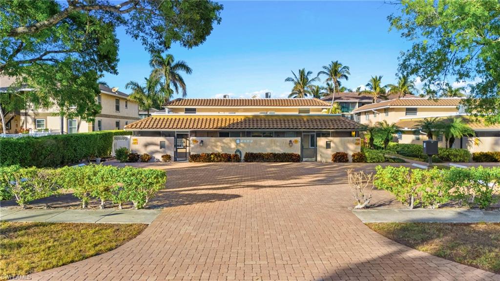 CHESAPEAKE LANDINGS - Residential