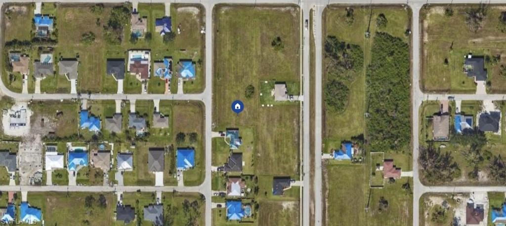 Residential lot for sale in a fast growing community! Very attractive for investors and those who want to build their dream home.
