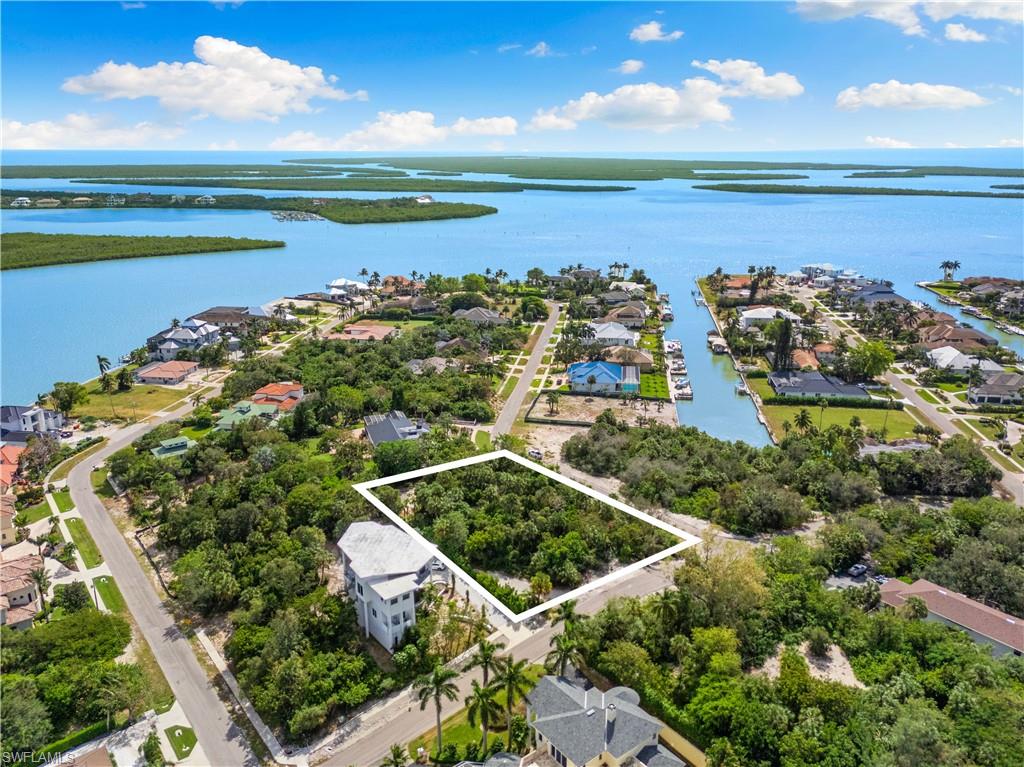 MARCO ISLAND - Land