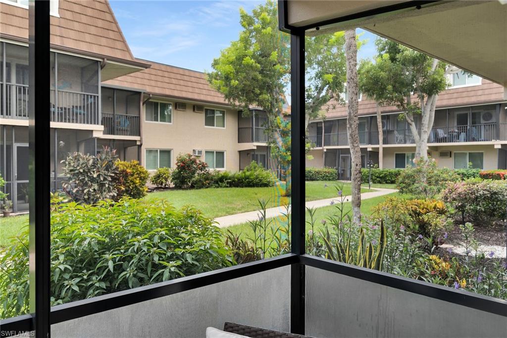ISLAND MANOR APTS - Residential