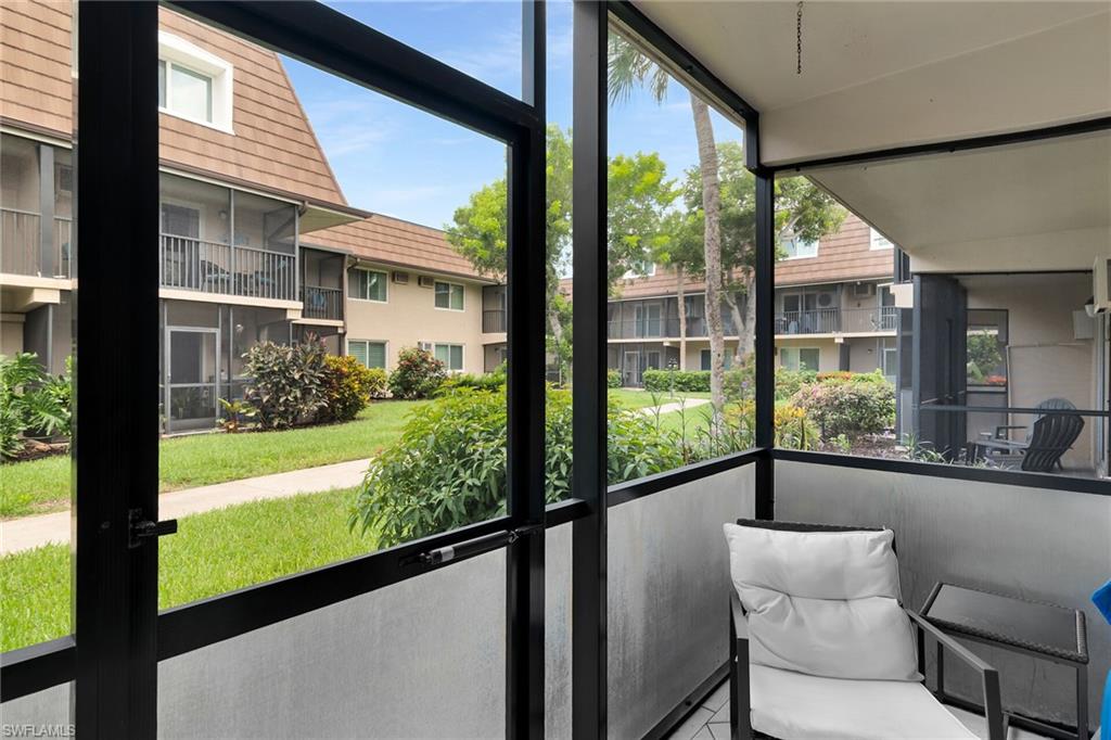 ISLAND MANOR APTS - Residential
