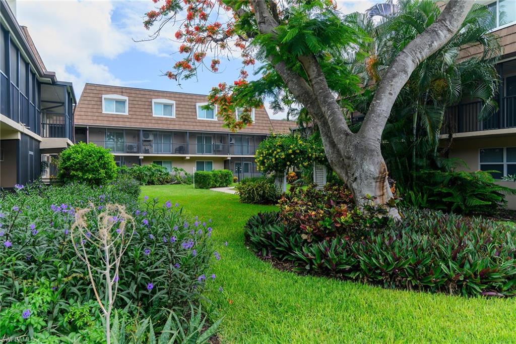 ISLAND MANOR APTS - Residential