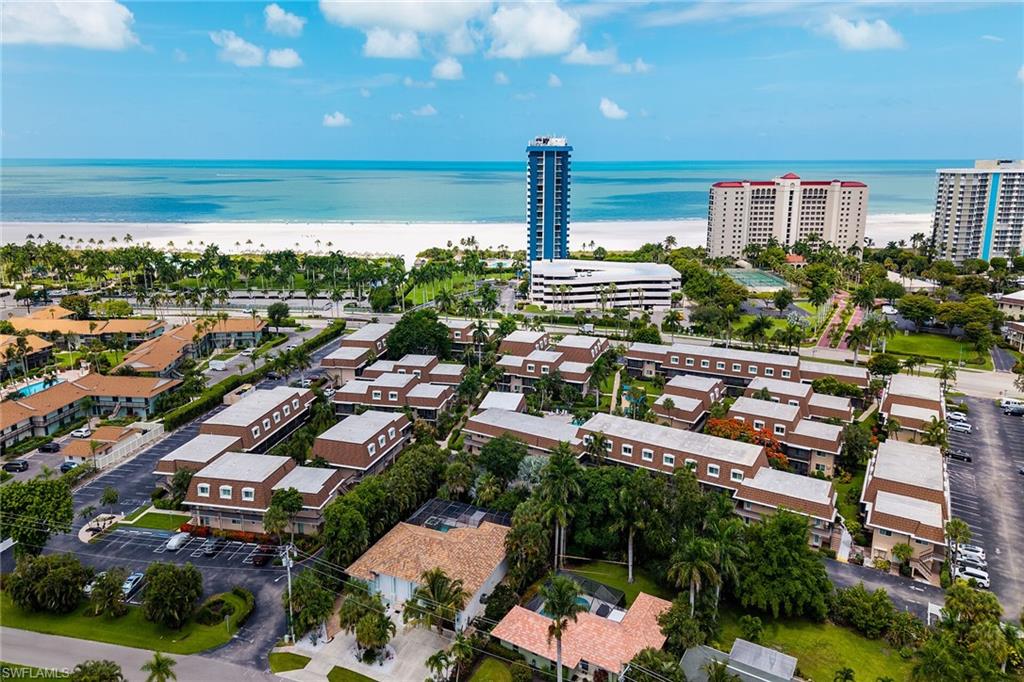 ISLAND MANOR APTS - Residential