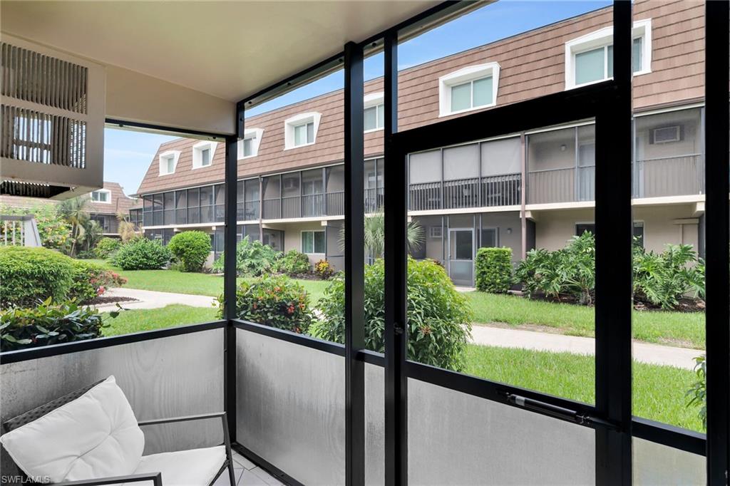 ISLAND MANOR APTS - Residential