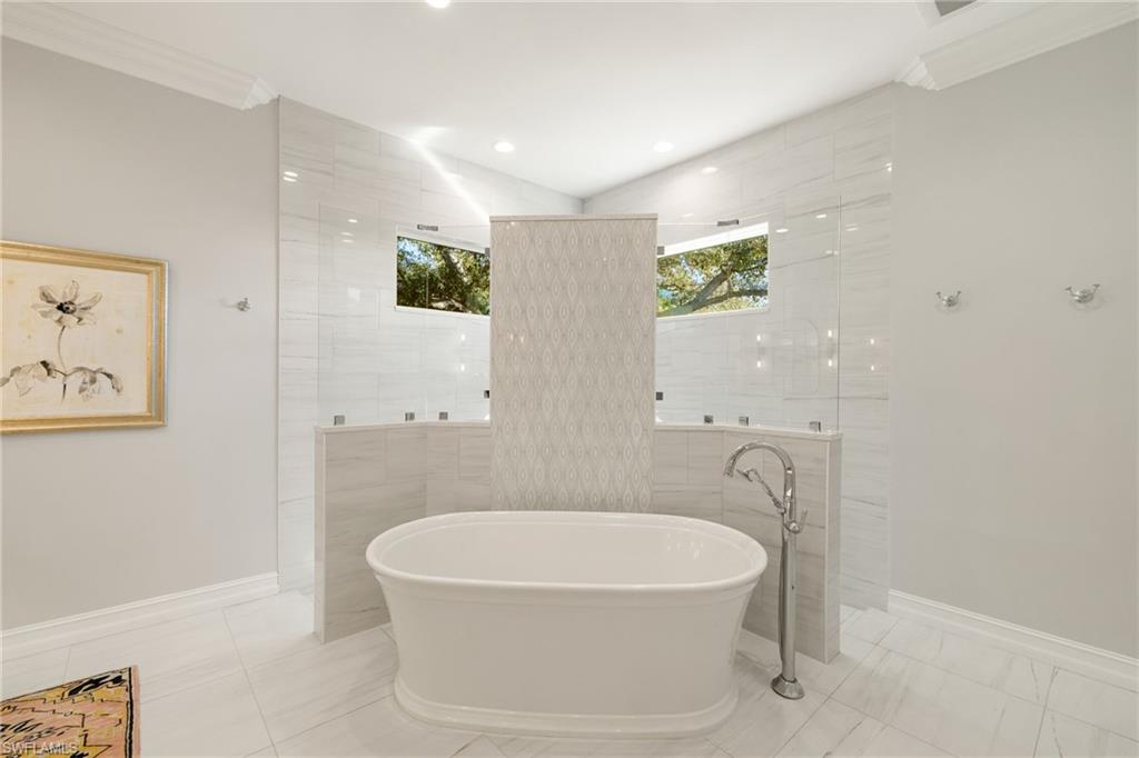 LIVINGSTON WOODS - Residential