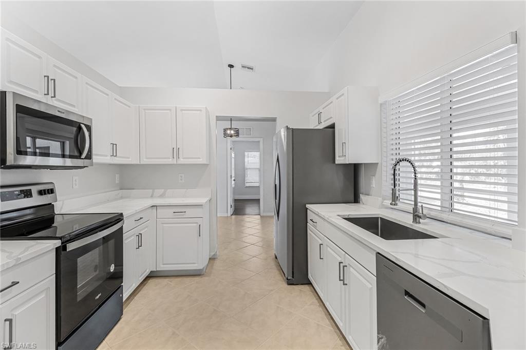 GOLDEN GATE ESTATES - Residential