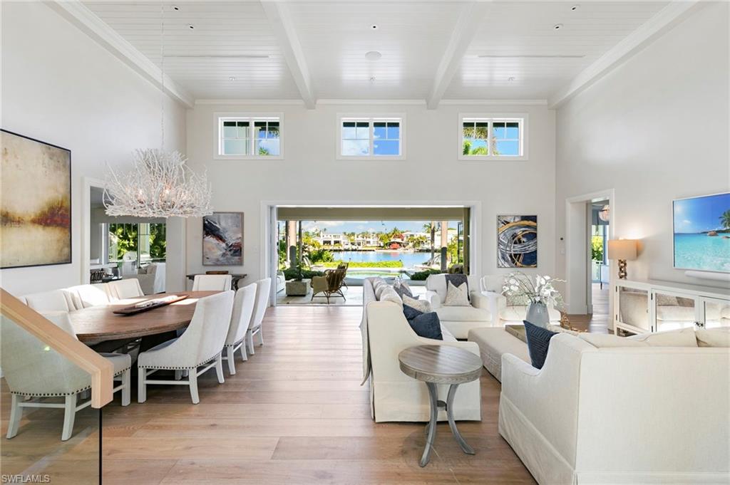 AQUALANE SHORES - Residential