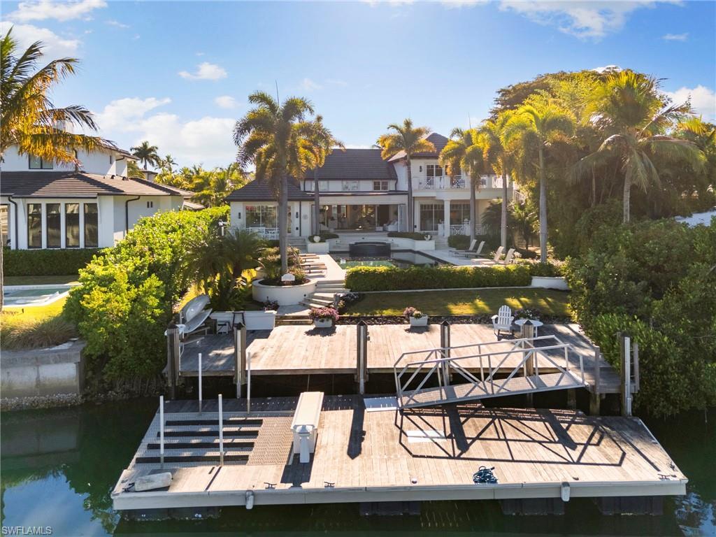 AQUALANE SHORES - Residential