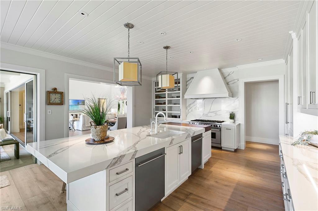 AQUALANE SHORES - Residential