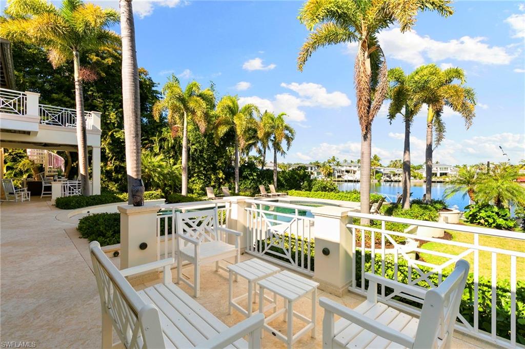 AQUALANE SHORES - Residential