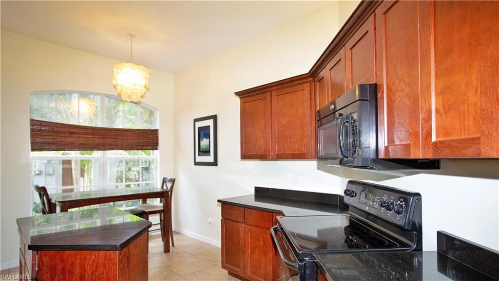 NAPLES VILLAS - Residential Lease