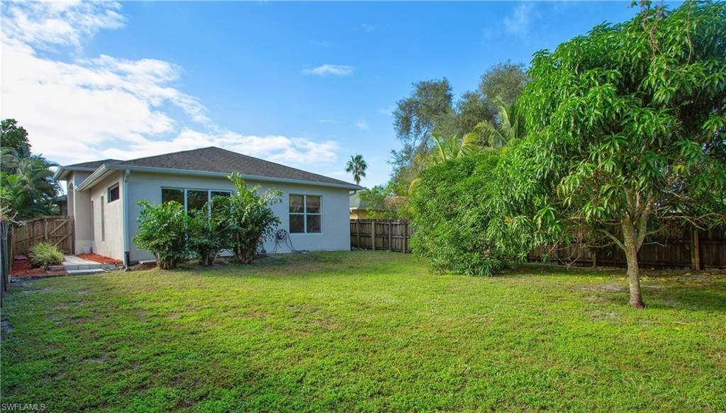 NAPLES VILLAS - Residential Lease