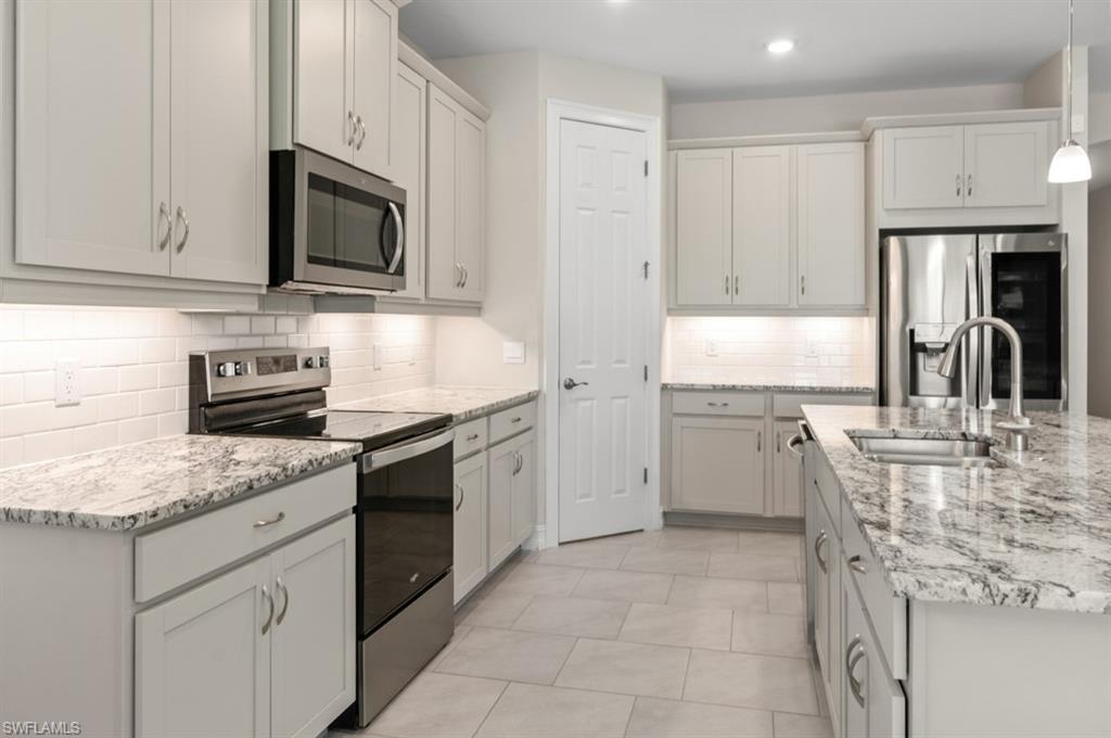 STONEWATER - Residential