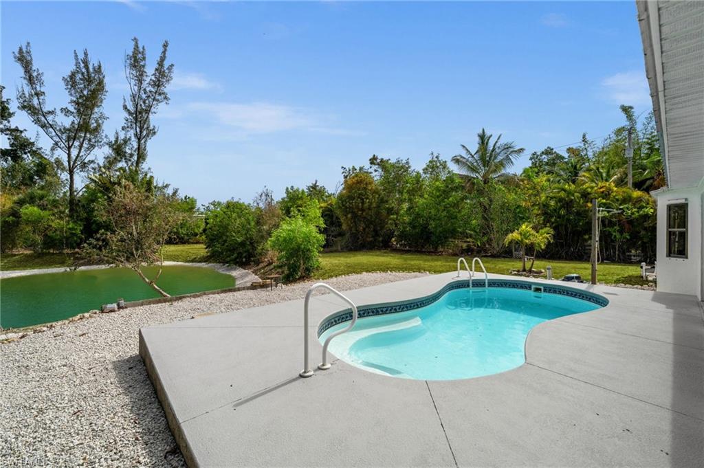 BAY POINT ACREAGE - Residential