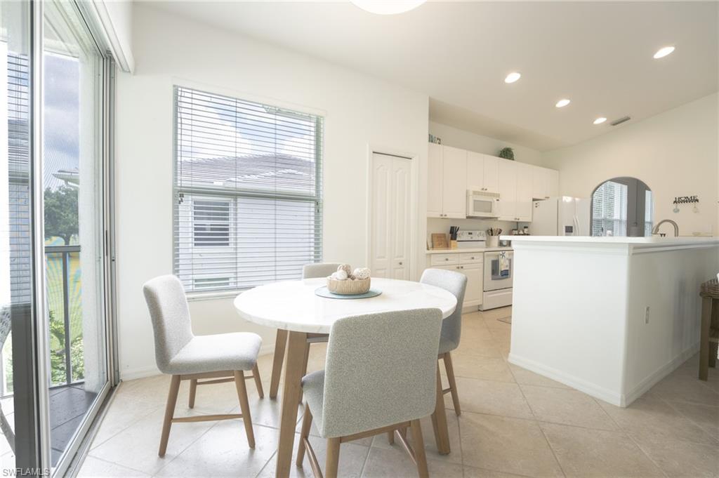 COLONIAL LINKS - Residential Lease