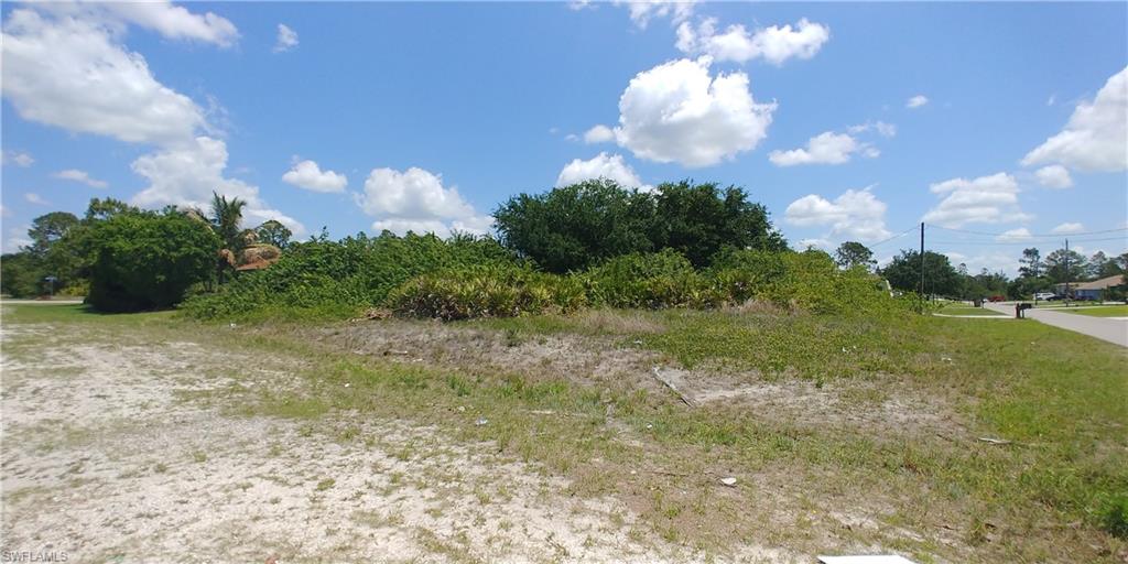 LEHIGH ACRES - Land