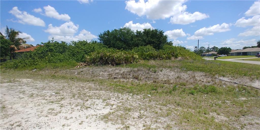 LEHIGH ACRES - Land