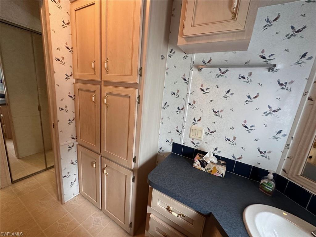SILVER LAKES - Residential