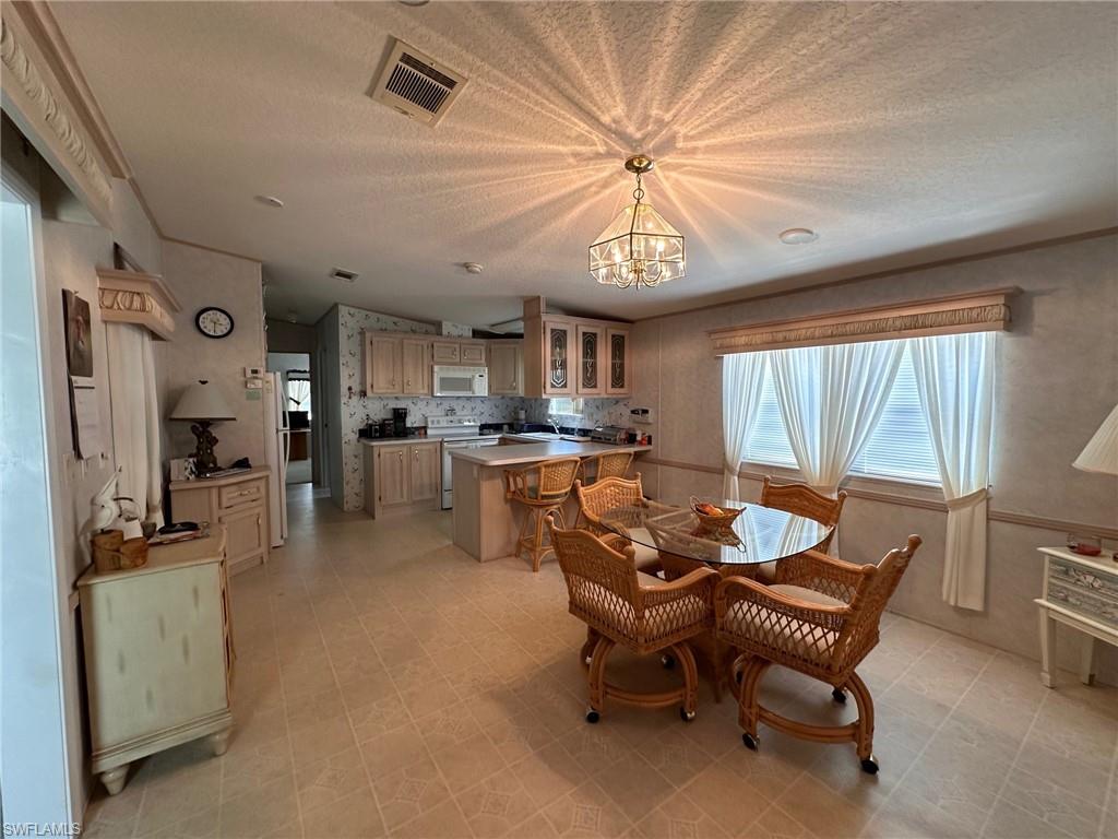 SILVER LAKES - Residential