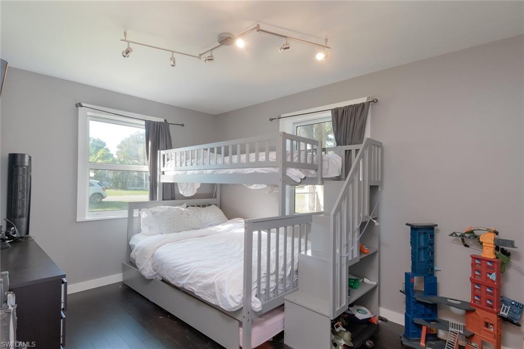 COCONUT GROVE - Residential