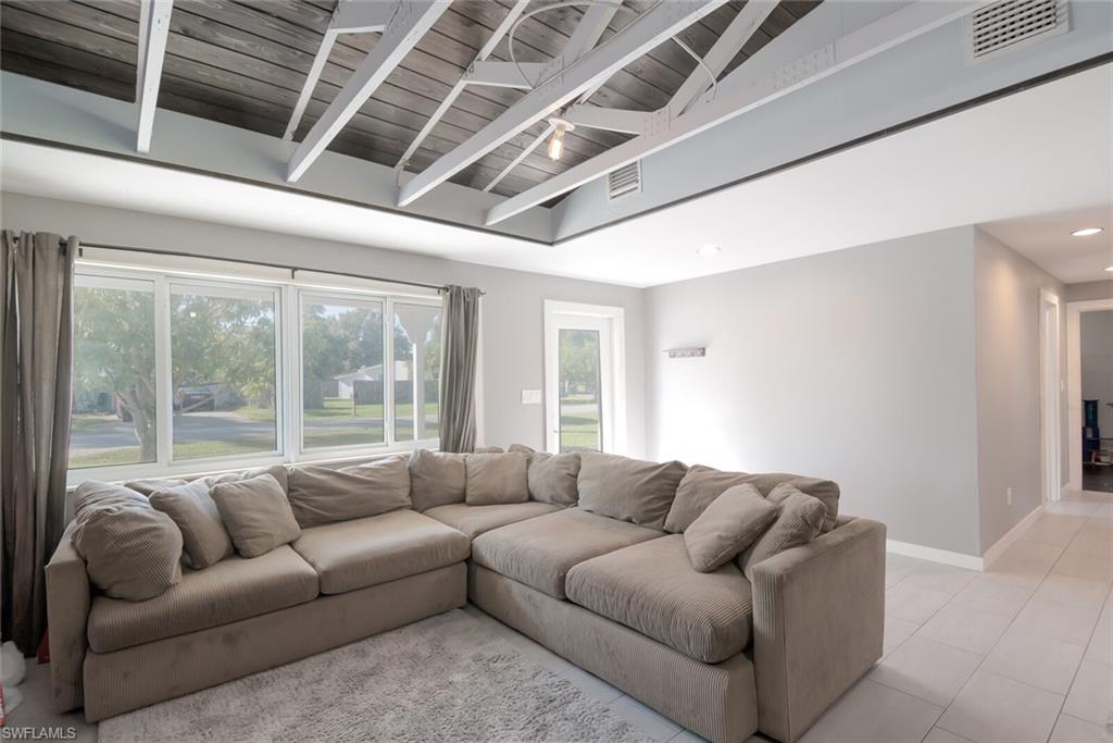 COCONUT GROVE - Residential