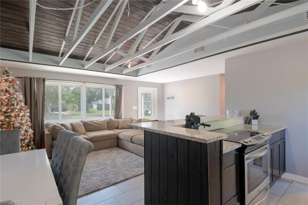 COCONUT GROVE - Residential