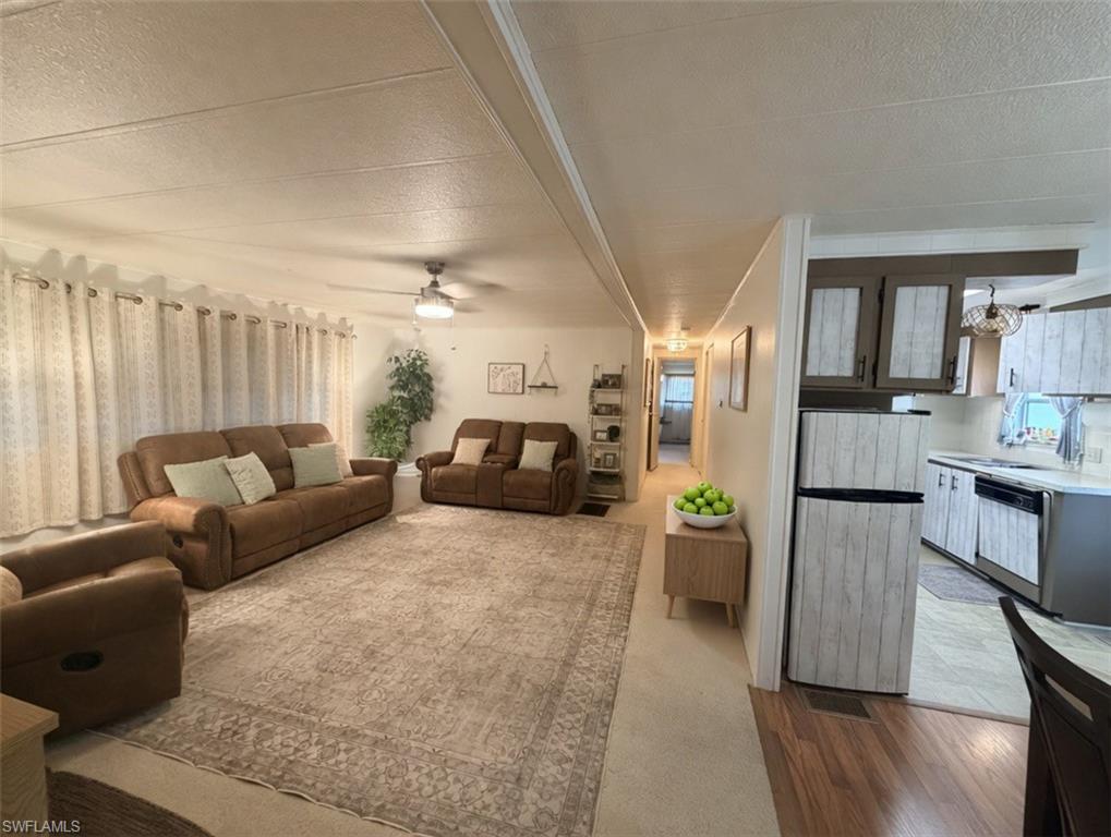 FOREST PARK MOBILE HOME - Residential