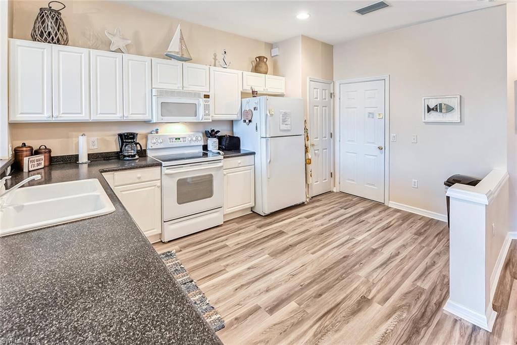STRATFORD PLACE - Residential Lease